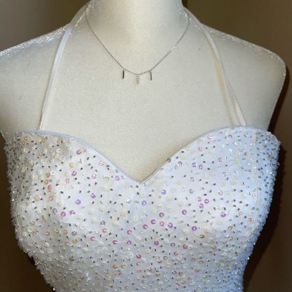White mermaid silk fully beaded gown - Picture 4 of 7